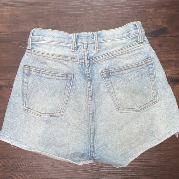 J Galt high waisted jean shorts - Picture 2 of 4